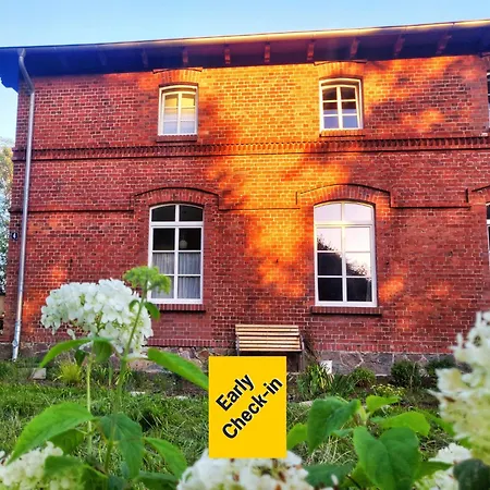 Budde4 Knut - Early Check-in, Haustier, Extralange Betten Apartment Sassnitz